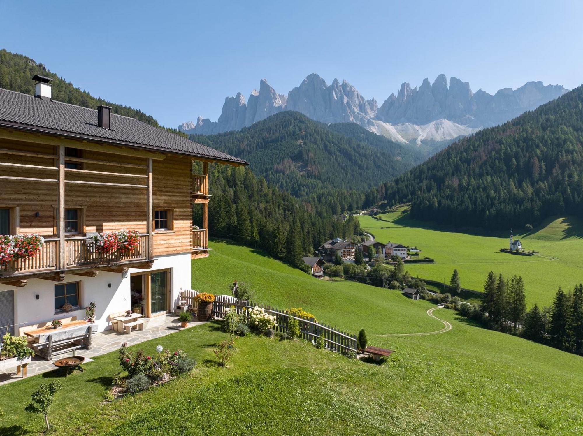 Unterkantiolerhof * Funes (Bolzano)