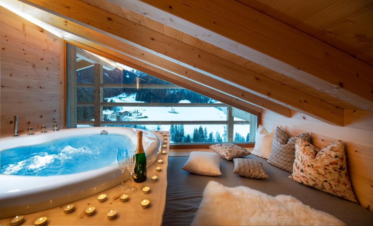 Unterkantiolerhof Farm stay Funes (Bolzano)